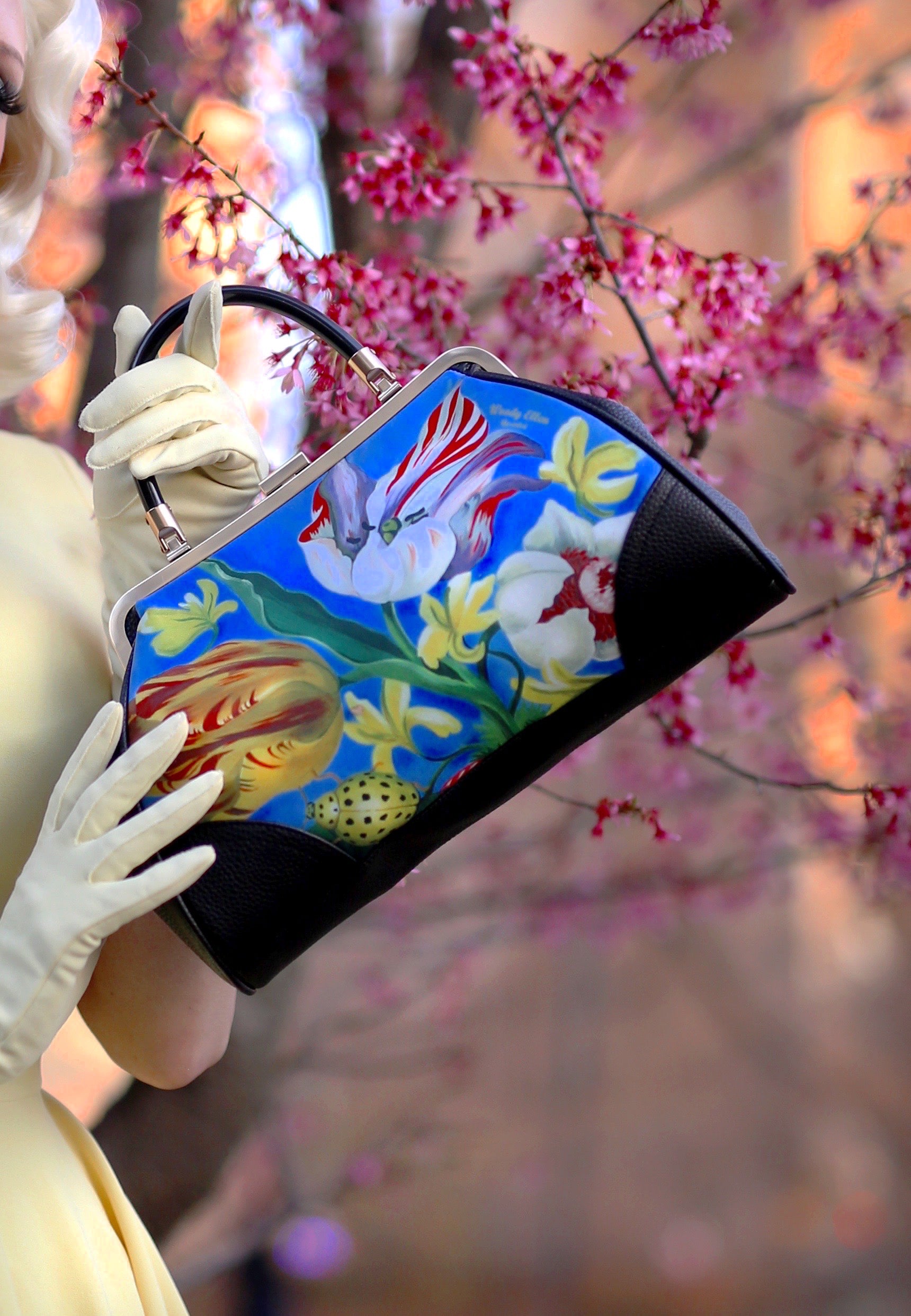バッグ VINTAGE 80s 90s CHRYSANTHEMUM HANABI BAG Vintage Floral Kiss Lock Handbag and Crossbody Bag (Dual-Use